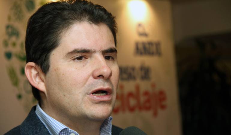 El ministro de Vivienda, Luis Felipe Henao Cardona.