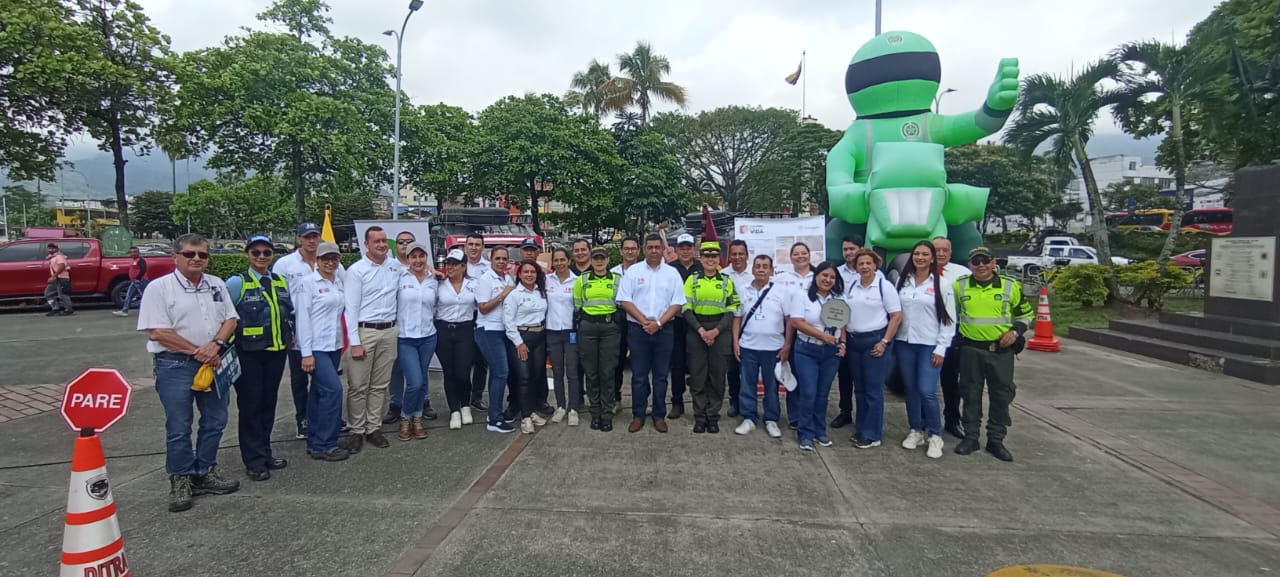 Operativos de control y orientación en vías del Tolima