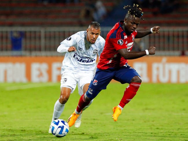 Independiente Medellín ante Metropolitanos por el partido de ida disputado en Medellín (Photo by Fredy BUILES / AFP) (Photo by FREDY BUILES/AFP via Getty Images)