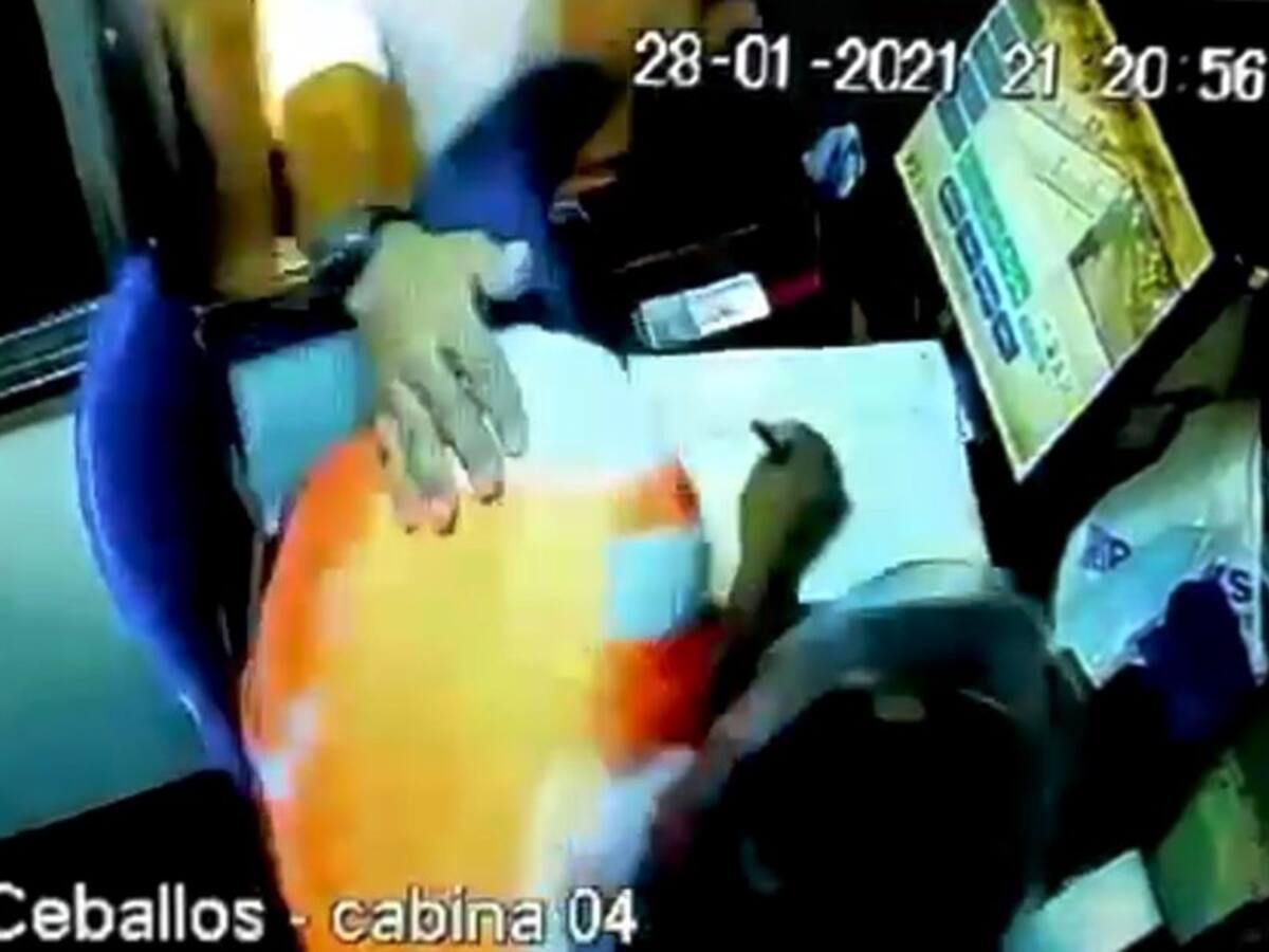 Conductor agrede dentro de caseta a operario de peaje de Cartagena