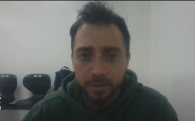 Vince-Tong Sozio, el ciudadano canadiense que golpeó a un policía e intentó quitarle su arma de dotación