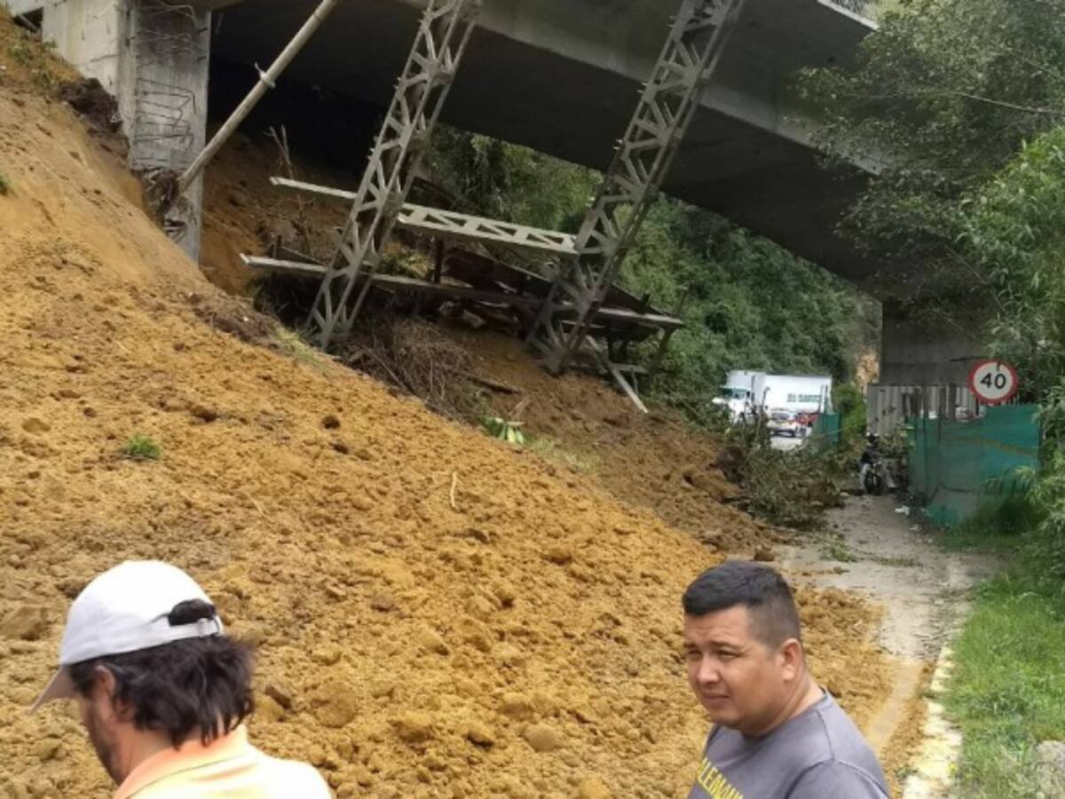 Invías reporta cierre total en Vía La Línea