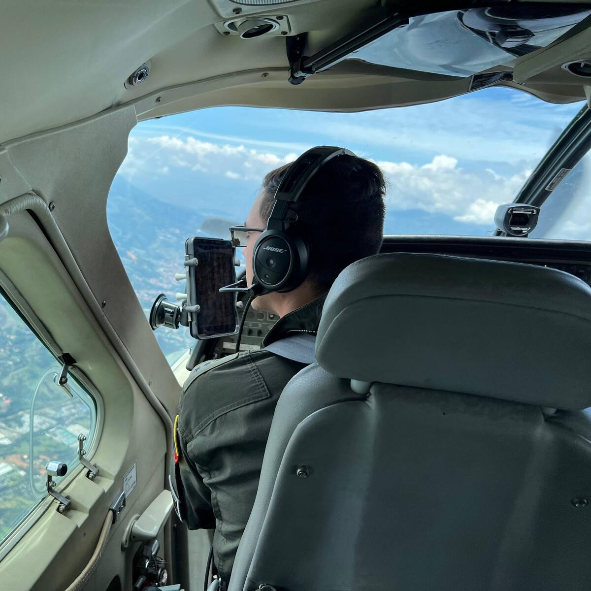 Fuerza Aeroespacial aumenta control aéreo en corredores viales durante Semana Santa en Antioquia