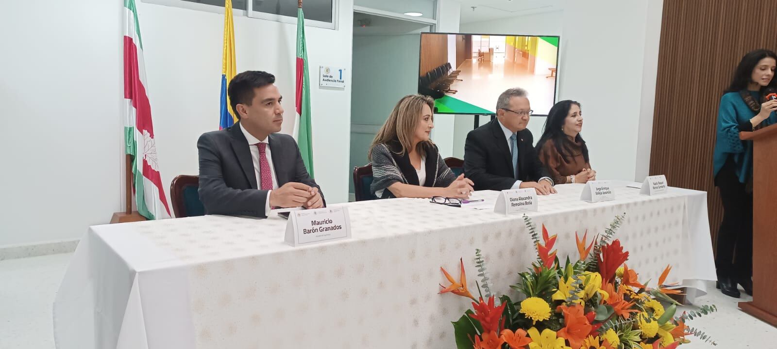 Este martes se llevó a cabo la inauguración del nuevo Palacio de Justicia de Sogamoso, Boyacá. En ella hicieron parte el alcalde del municipio, Mauricio Barón, la presidenta del Consejo Superior de la Judicatura, Diana Alexandra Remolina y el vicepresidente de la entidad, Jorge Enrique Vallejo / Foto. Caracol Radio