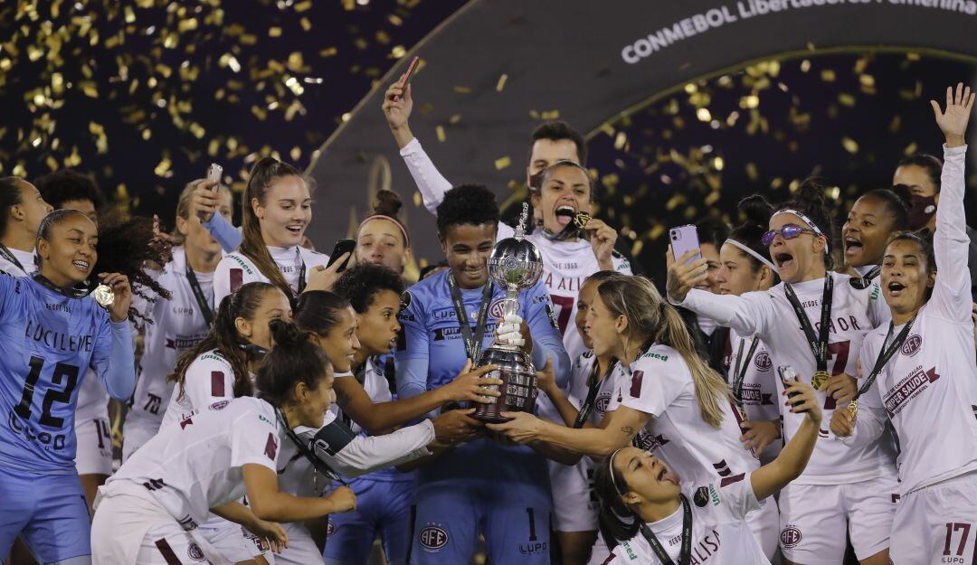 Coronación de Ferroviaria en la Copa Libertadores Femenina 2020