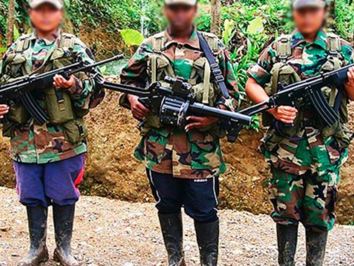Fiscalía tras pista de reclutadores de menores de disidencias de Farc