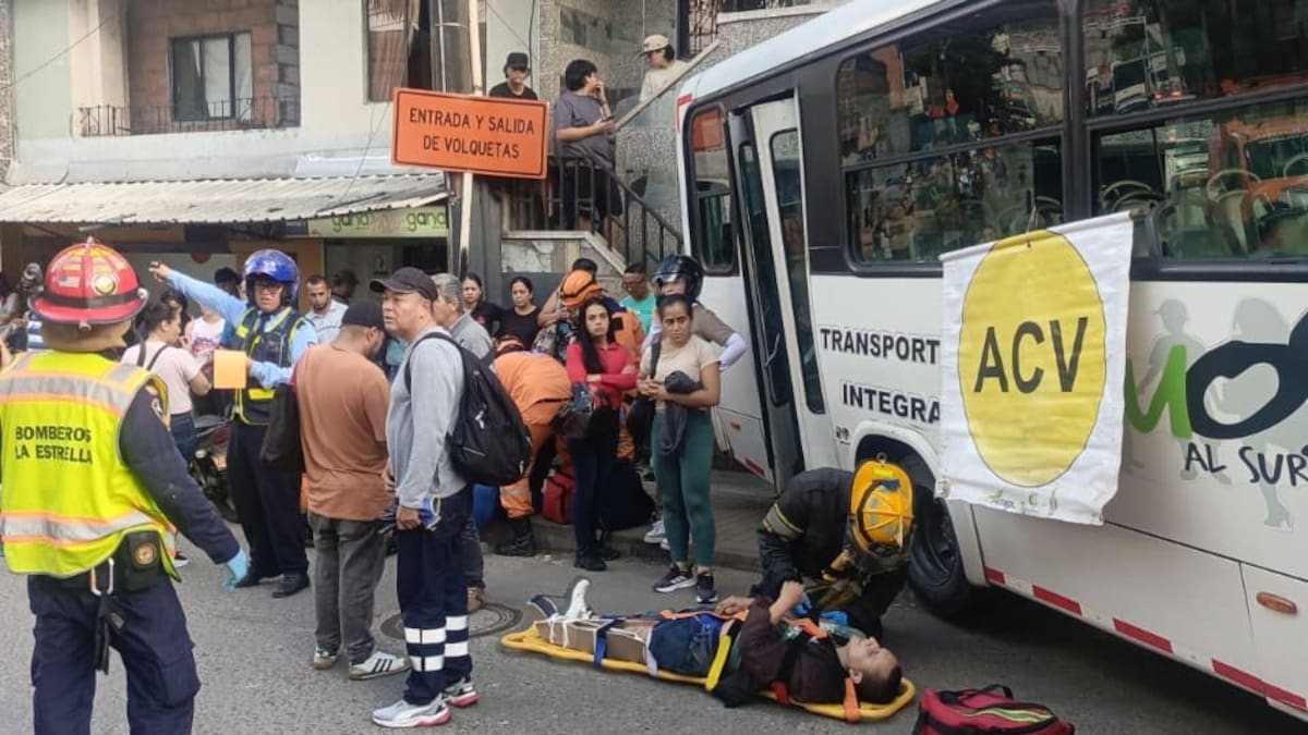 Un bus con fallas mecánicas generó un accidente que deja cuatro personas heridas en La Estrella