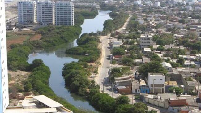 Algunas construcciones son objeto de medidas preventivas por estar dentro de terrenos de protección adyacentes a un cuerpo de agua