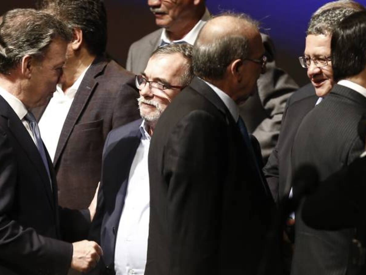 Farc entregaron caleta con dinero y oro: Santos