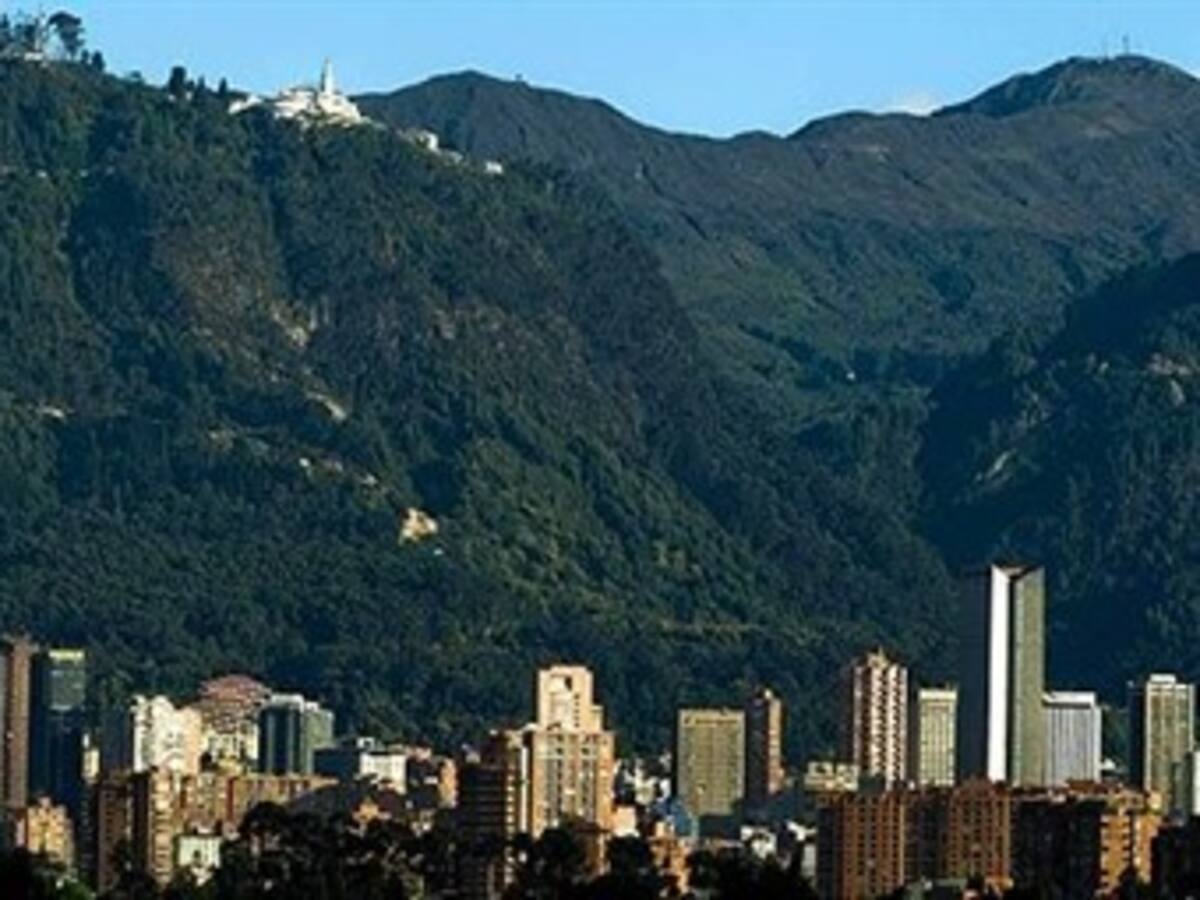 Acciones para proteger cerros orientales de Bogotá