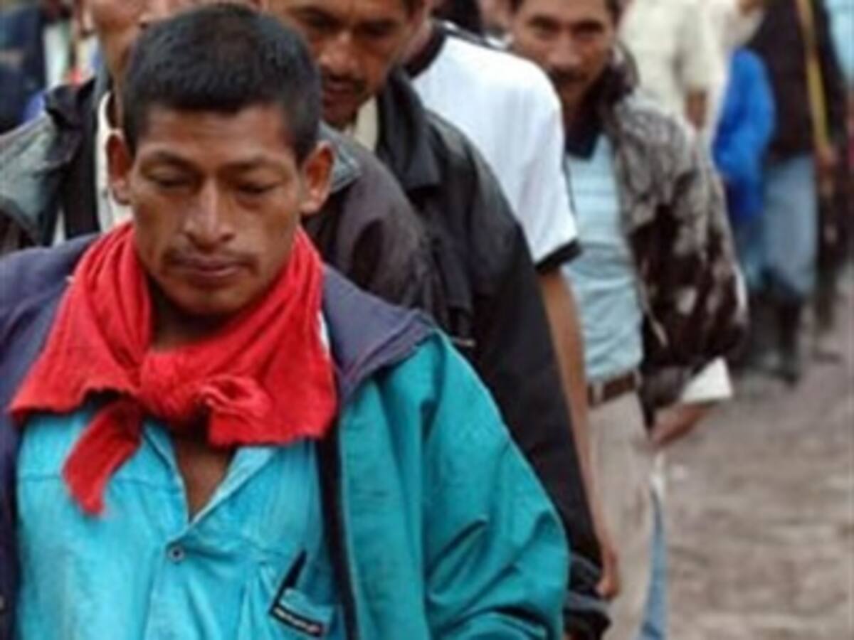 Avanza marcha campesina hacia Neiva