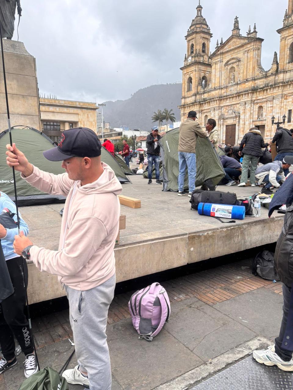 Líderes sociales y comunales de Catatumbo se toman la Plaza de Bolívar en Bogotá.