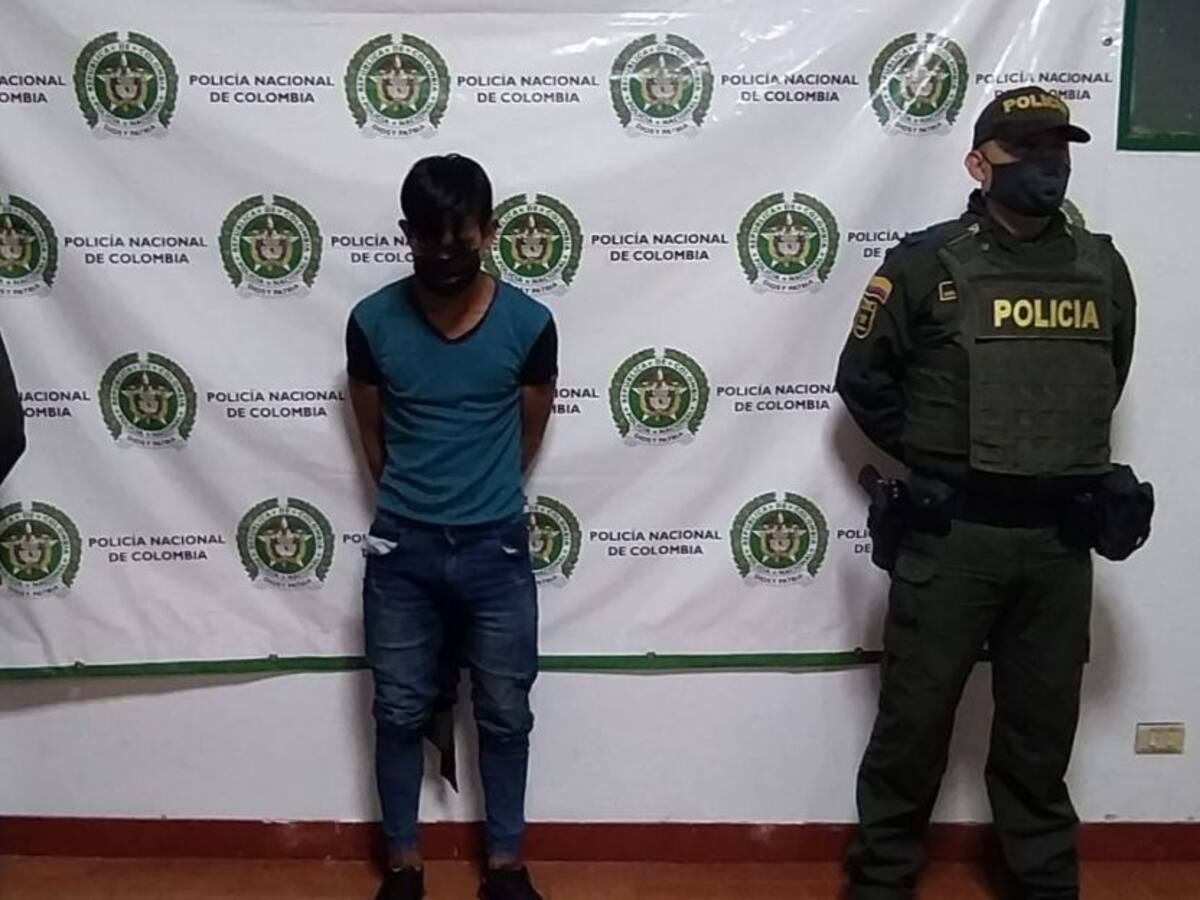 Capturan a un hombre que manejaba borracho y atropelló a 3 personas