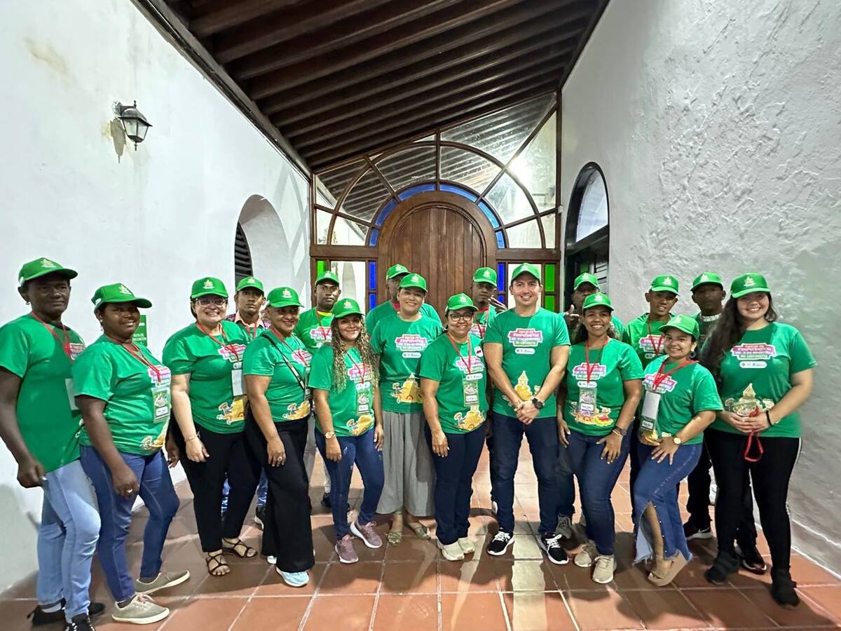 Recicladores lanzan campaña “Cartagena limpia la vacila” para las Fiestas de Independencia