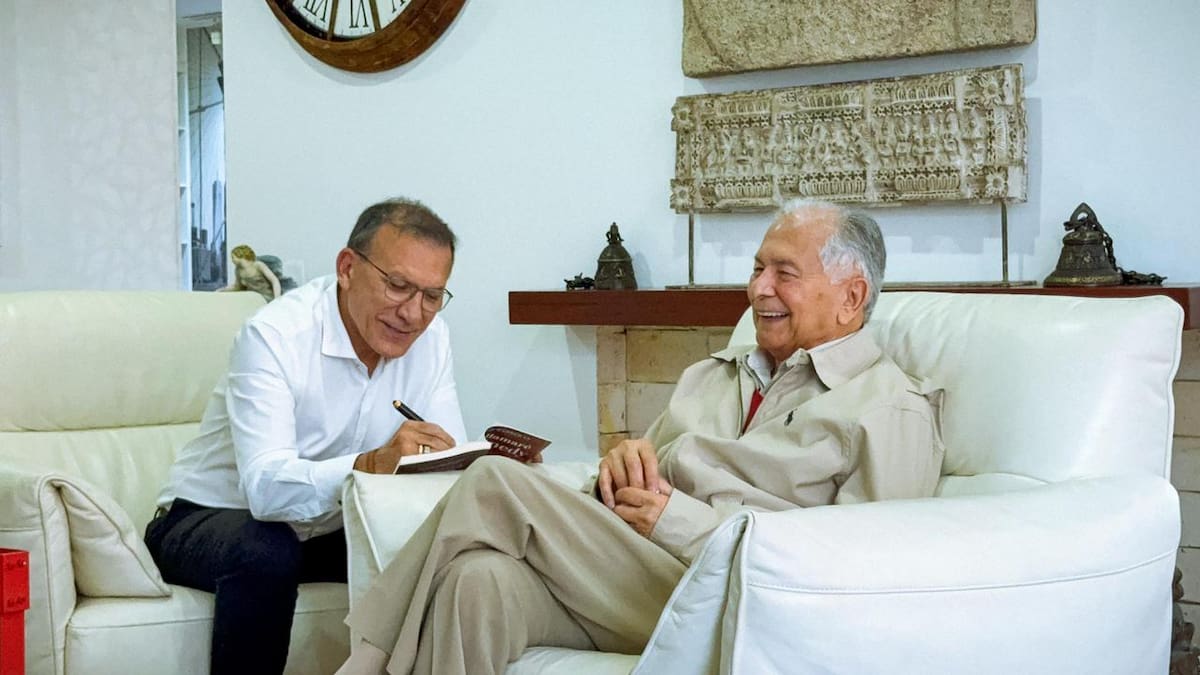 Roy Barreras se reunió con el padre del presidente Gustavo Petro: hablaron sobre las elecciones