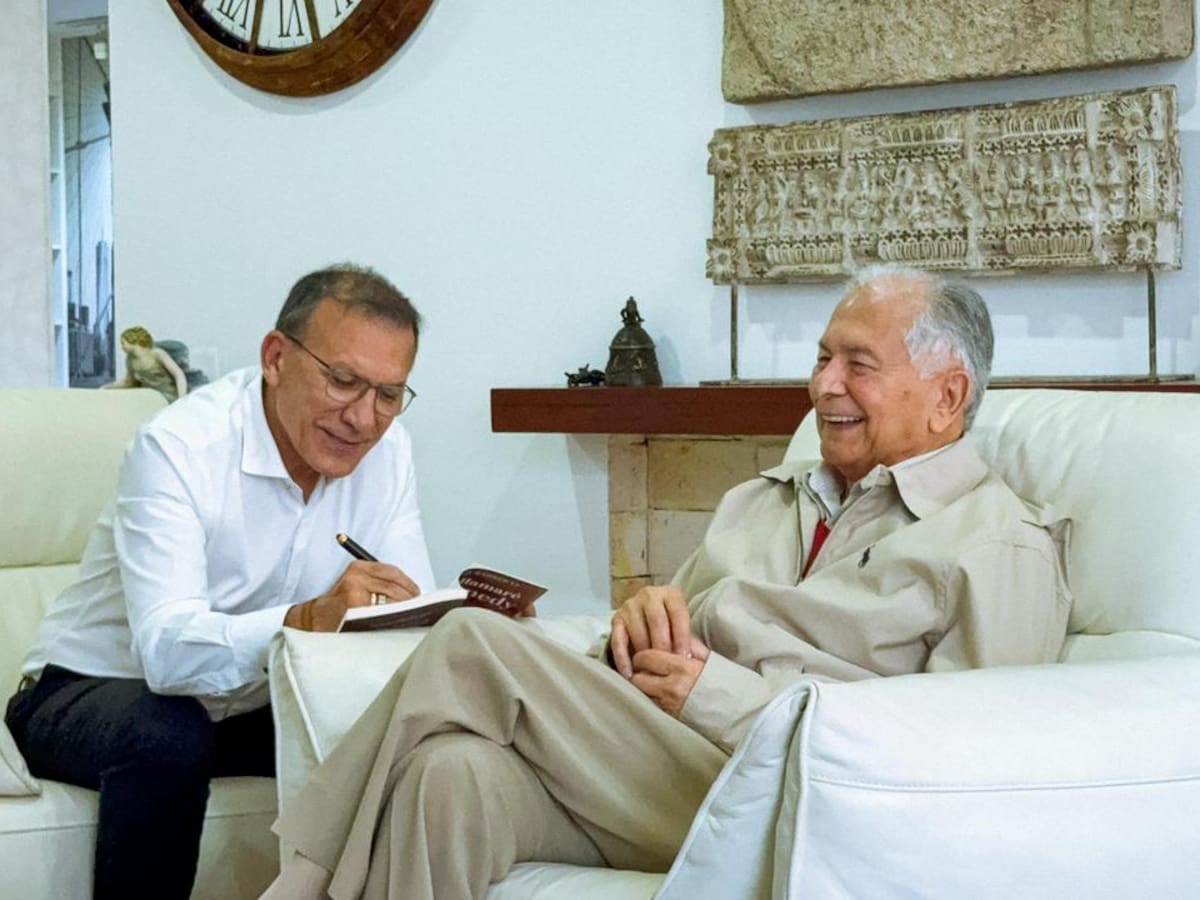 Roy Barreras se reunió con el padre del presidente Gustavo Petro: hablaron sobre las elecciones