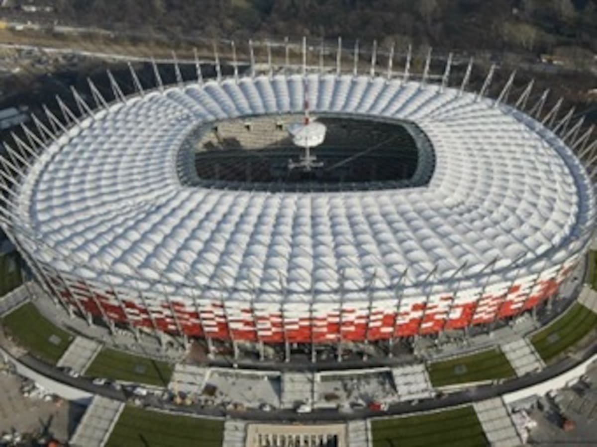 Problemas técnicos amenazan inauguración de Estadio de Varsovia para la Eurocopa