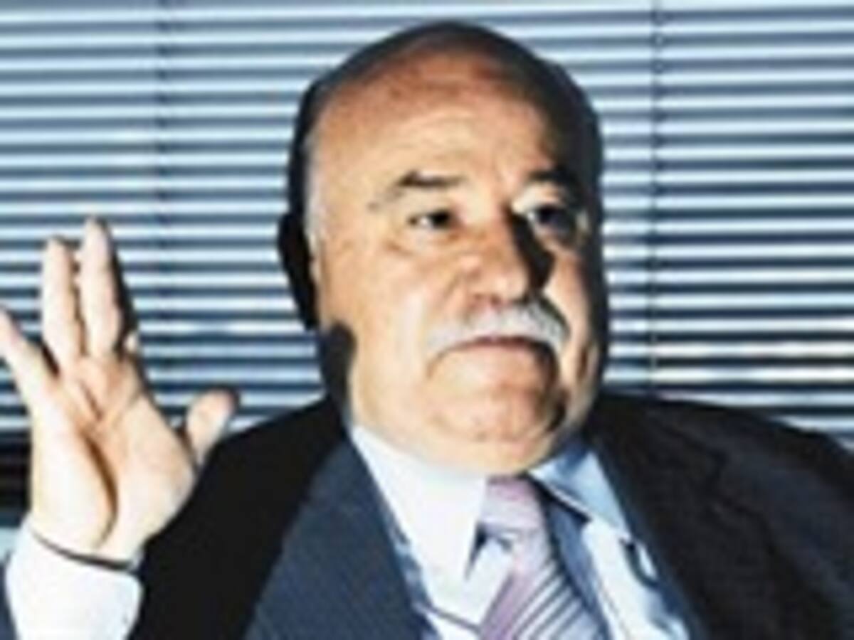 Secretario de Educación Abel Rodríguez: No renuncia al cargo a pesar del fallo de la Contraloría Distrital en su contra por sobrecostos en la compra de un lote