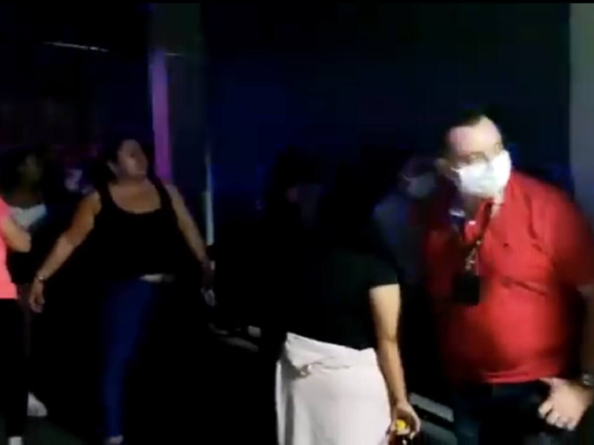 Reclusas tuvieron que esperar ocho horas para entrar a la cárcel