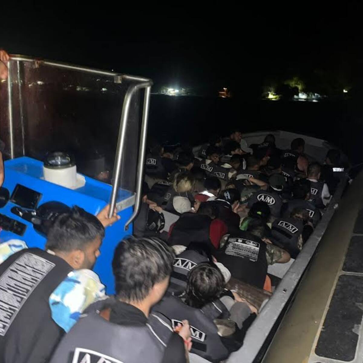 Rescataron una embarcación con 41 migrantes irregulares en el Golfo de Urabá