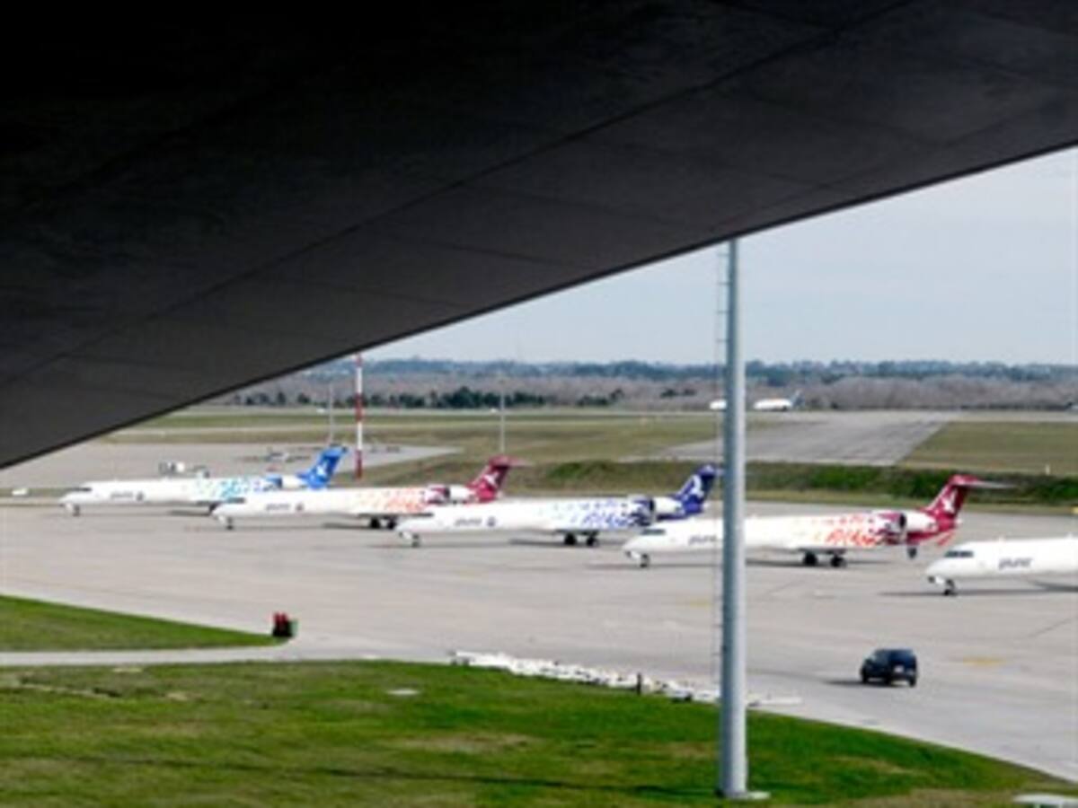 Siete aerolíneas que prestan sus servicios en Colombia serán liquidadas