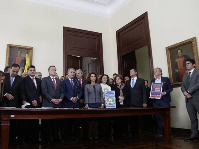 Congreso y Gobierno "comprometidos con derrotar el cáncer de la corrupción"