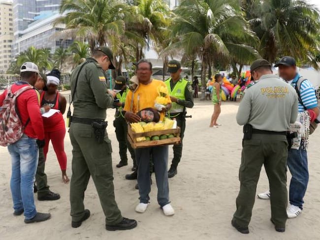 Policía de Cartagena adelanta jornadas de seguridad en playas de la ciudad