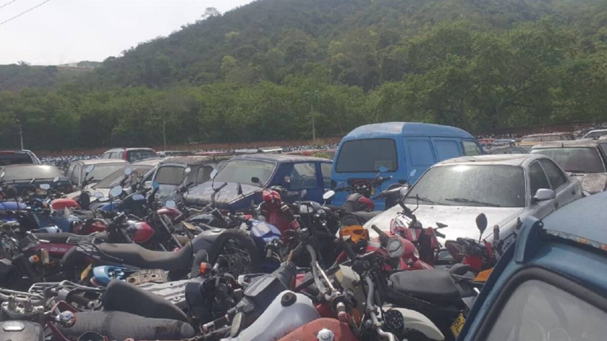 VIDEO: Hay 10 mil motocicletas en los patios de Tránsito