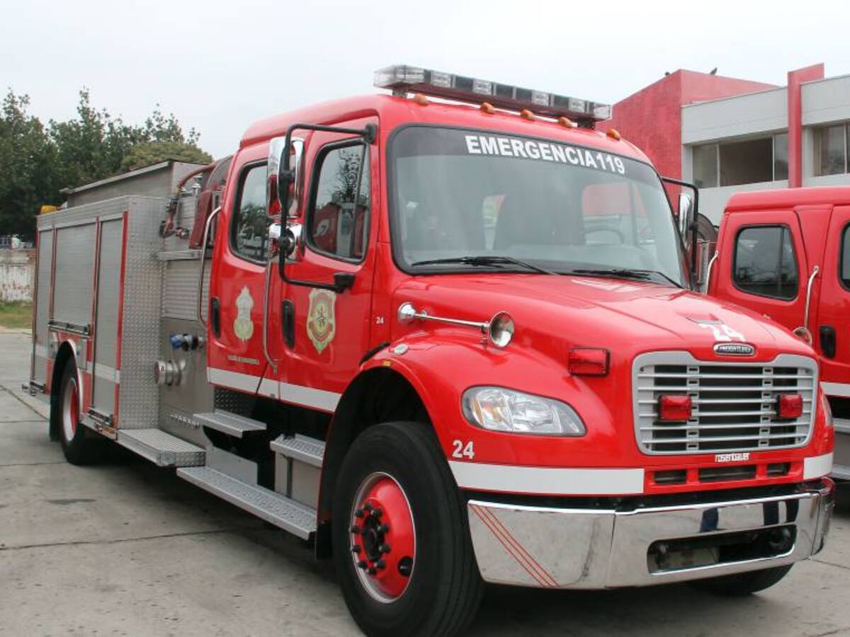 Manos criminales habrían provocado incendio en bodega de plásticos