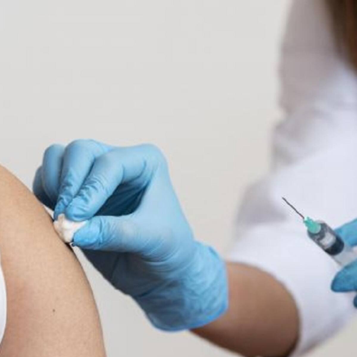 Autoridades de salud fortalecen equipos de vacunación