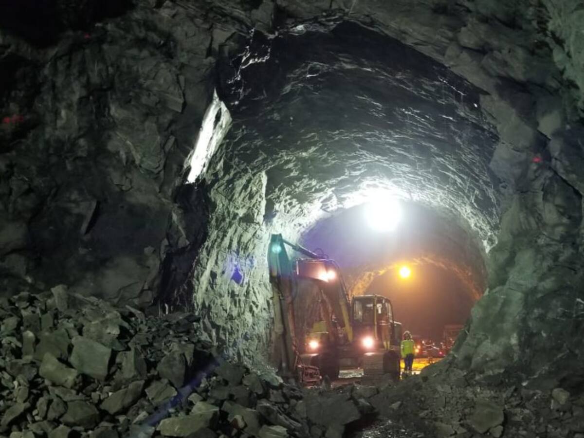 Se encontraron los dos frentes de trabajo del Túnel de Oriente