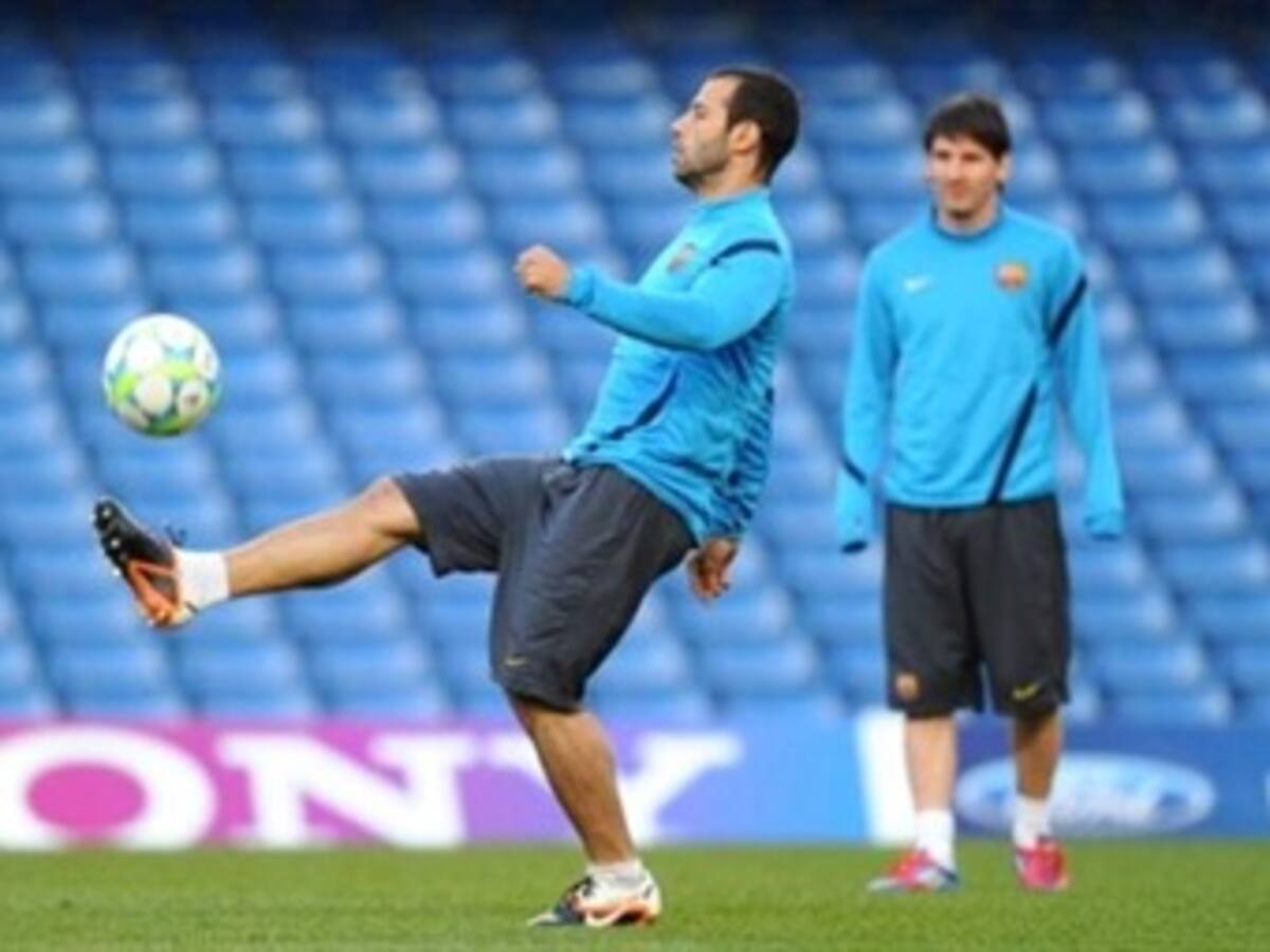 Puyol, Messi y Mascherano convocados; Piqué, Alves y Alexis descartados