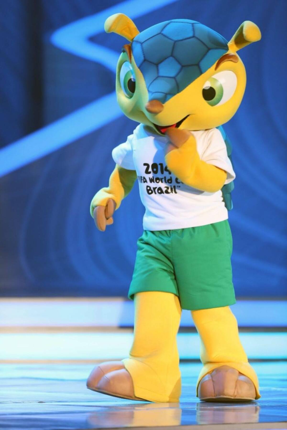 Con la presencia de las más destacadas figuras del fútbol mundial se sortearon los grupos para próxima cita mundialista que se celebrará en Brasil. Colombia comparte el Grupo C con Costa de Marfil, Japón y Grecia.