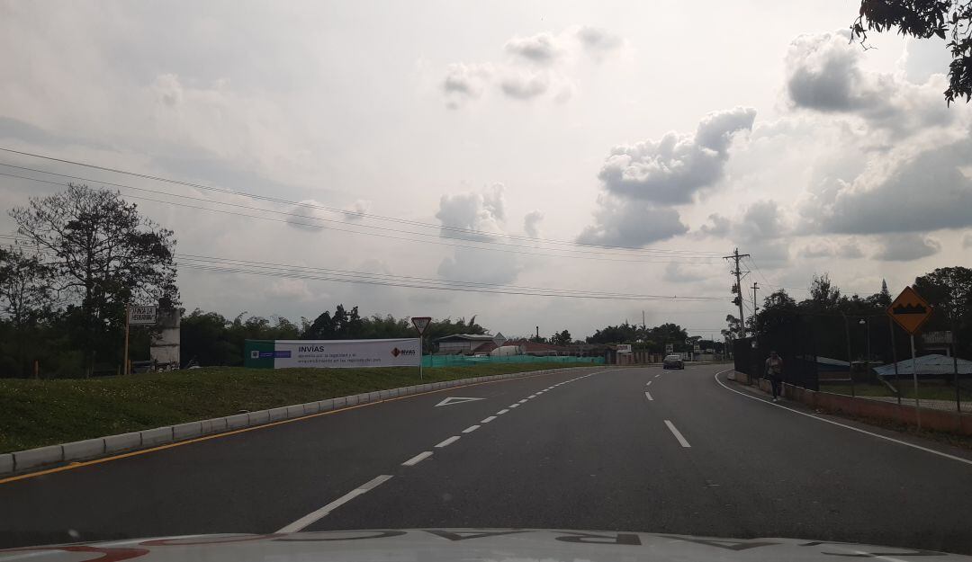 Más de 100mil millones de pesos invirtió el gobierno nacional en doble calzada Armenia Club Campestre