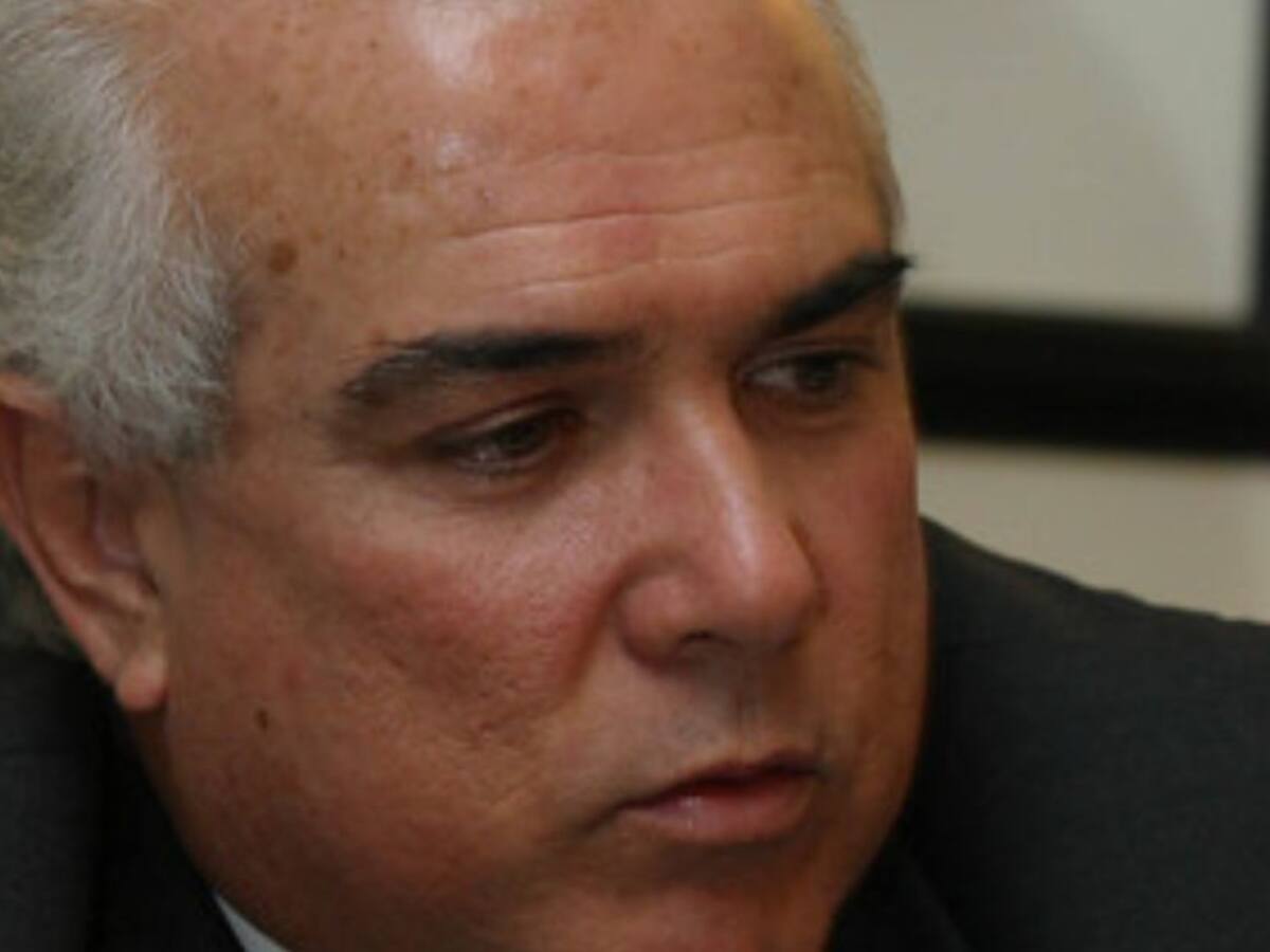 Visbal, condenado por vínculos de paramilitarismo, es aceptado como víctima