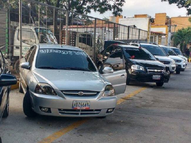 Vehículos venezolanos en Cúcuta