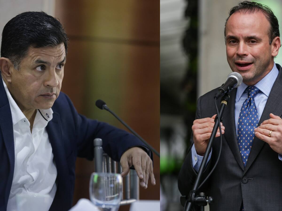 Alejandro Eder presenta el “Libro Blanco” con más de 170 irregularidades en gobierno de Ospina