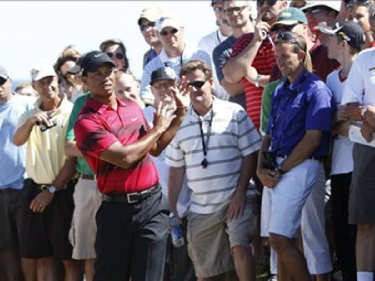 Tiger Woods conserva liderato mientras Camilo Villegas ocupa la casilla 25 en clasificación mundial de golf