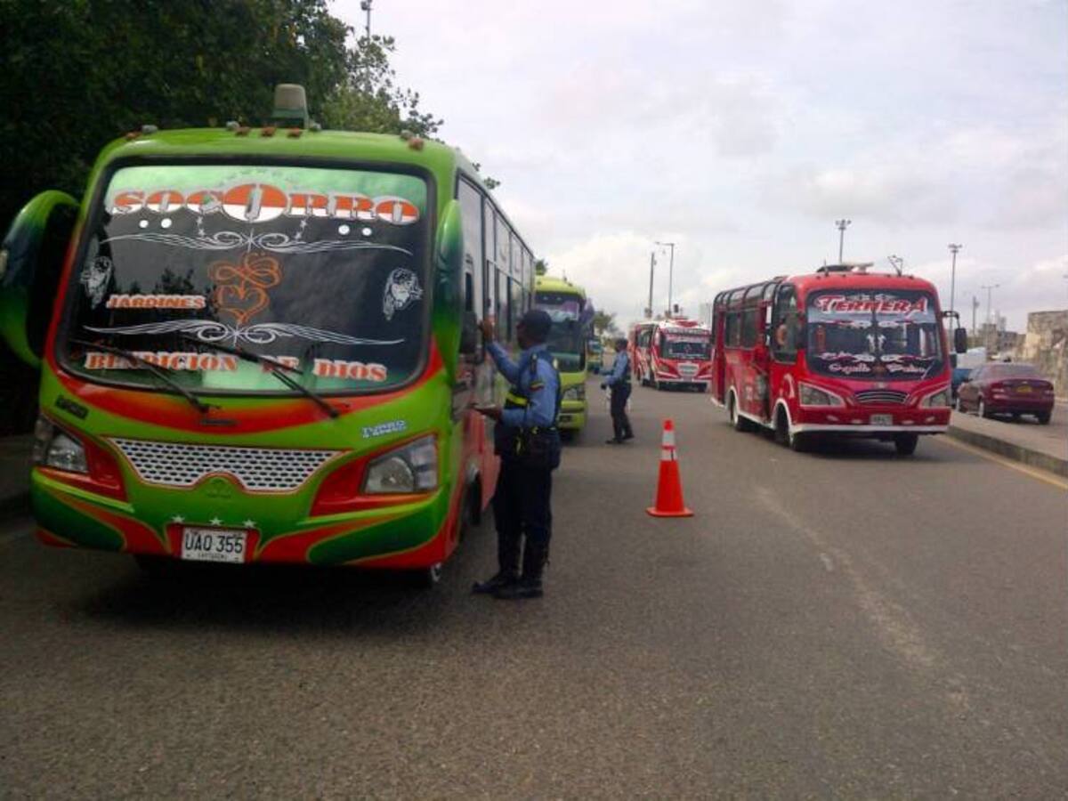 Más de 180 conductores de buses y busetas han cometido abusos en Cartagena este año