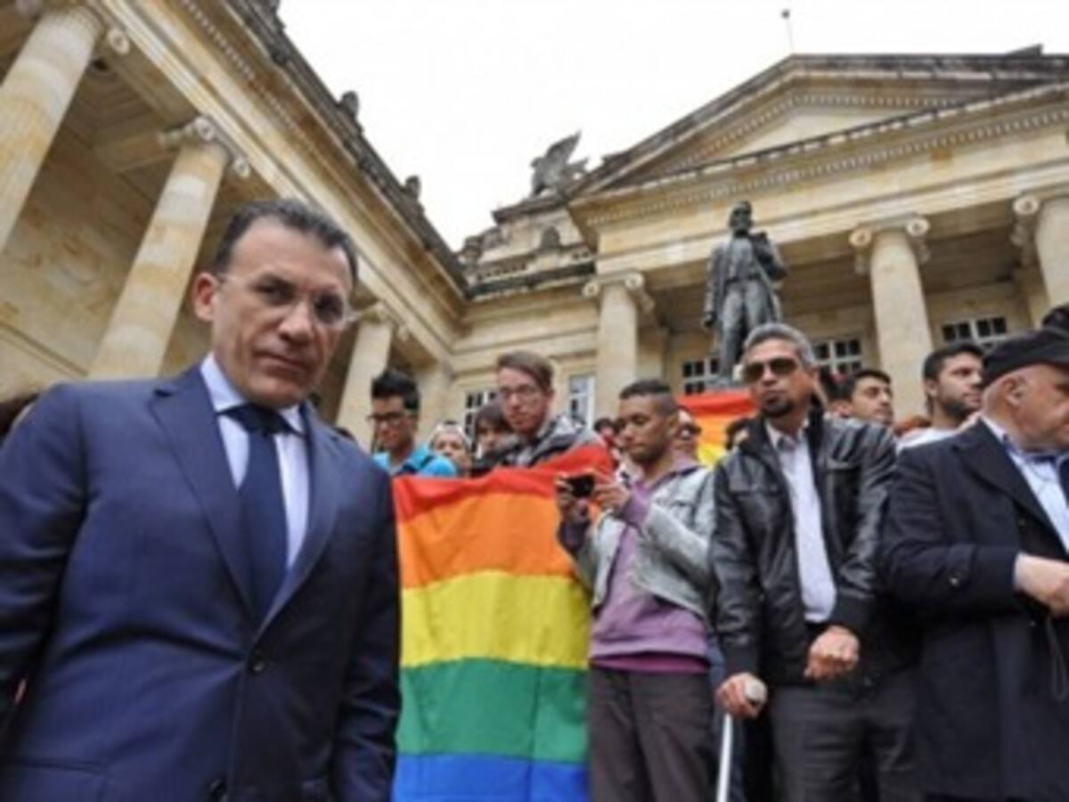“Pacto” de Roy Barreras con cristianos sobre matrimonio gay genera polémica