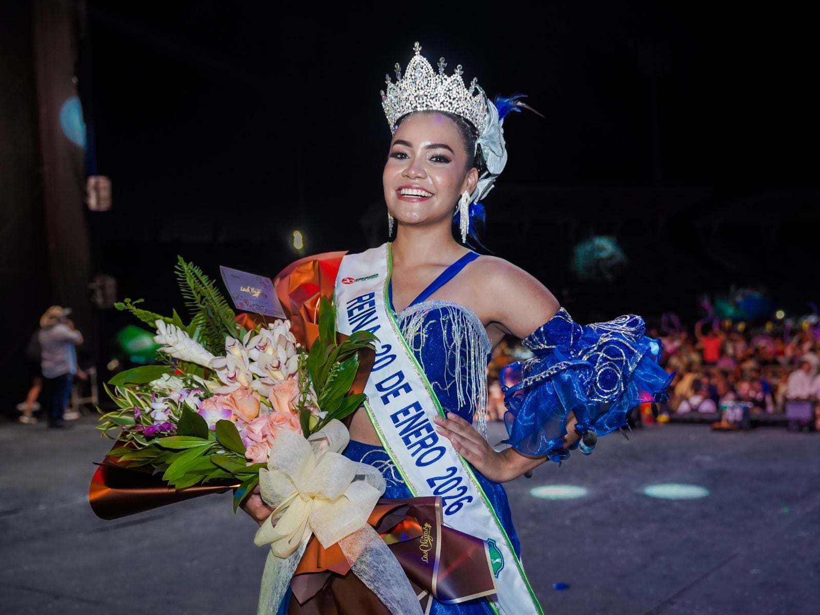 Michelle Paola Barrios Rivera, del barrio Santa Cecilia, se convirtió anoche en la nueva reina de las Fiestas del 20 de Enero