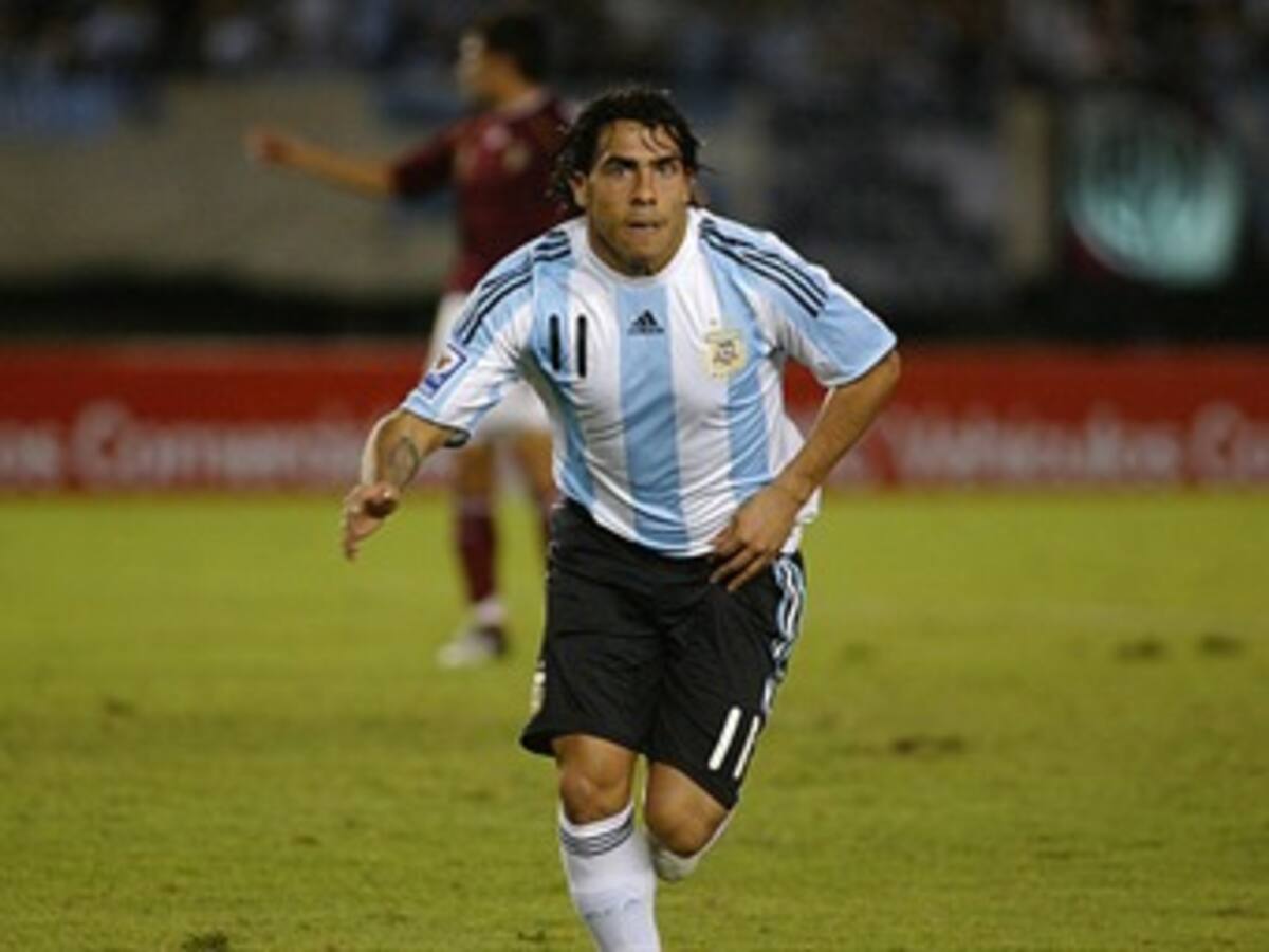 Tévez: 'Es impresionante ver jugar a Messi'
