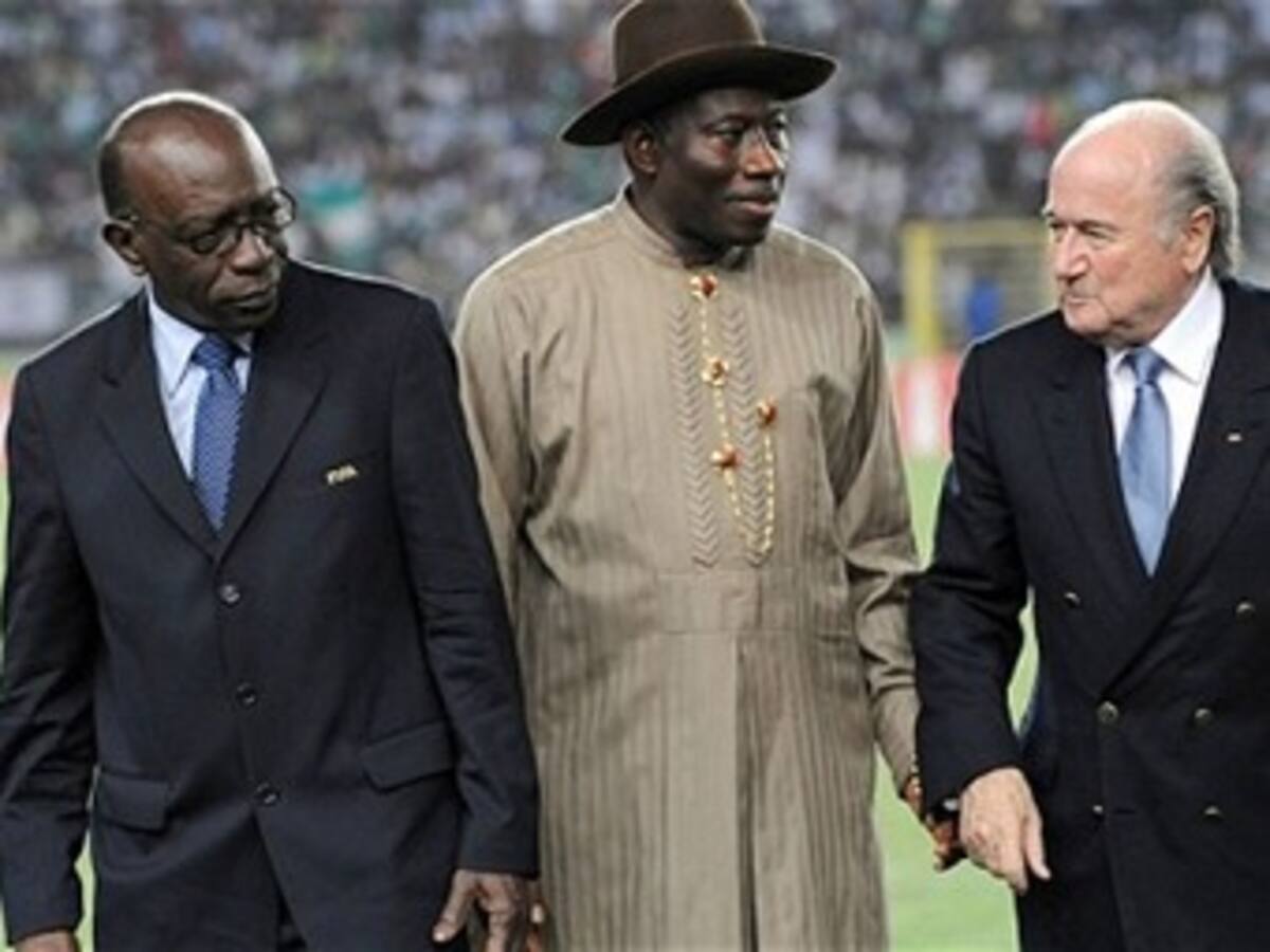 Vicepresidente de FIFA denuncia 'donación' de Blatter a Concacaf