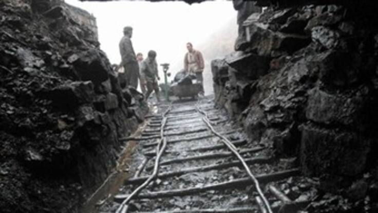 Rescatado uno de los diez trabajadores en mina de Antioquia