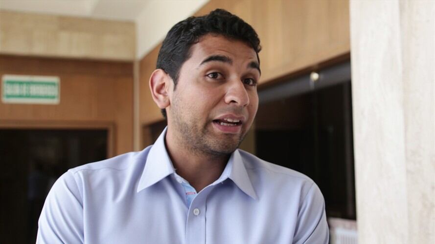 Las embajadas y consolados siguen siendo la piñata burocrática del Gobierno, hay personas que no cumplen con los requisitos técnicos mínimos: David Racero. Foto: Colprensa