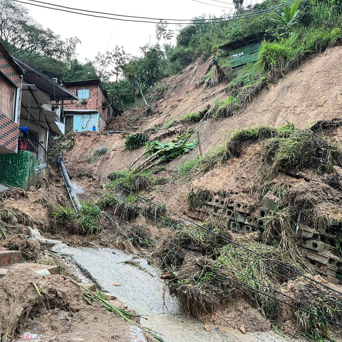 Durante la semana se determinará qué otras familias pueden retornar al barrio San Isidro de Sabaneta