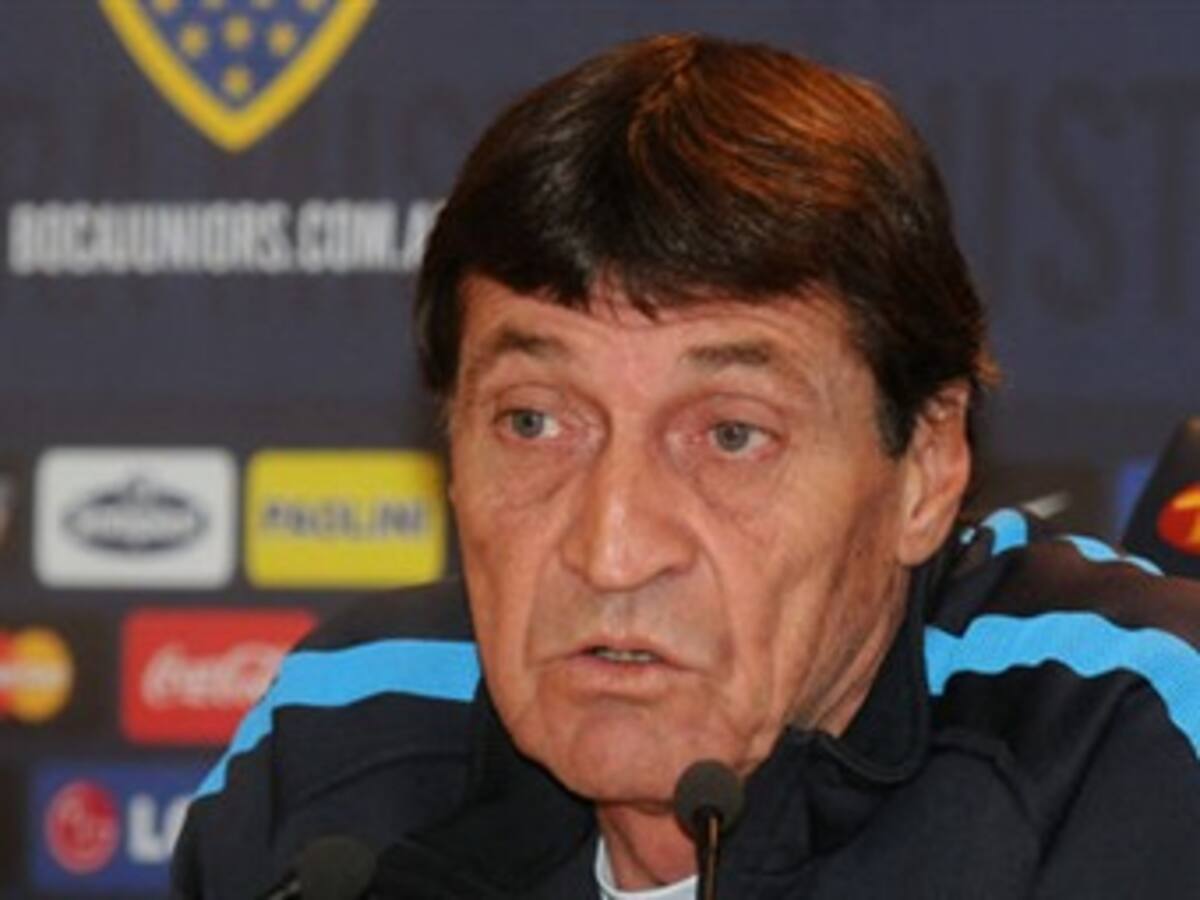 Falcioni comienza a recibir presiones como entrenador del Boca Juniors