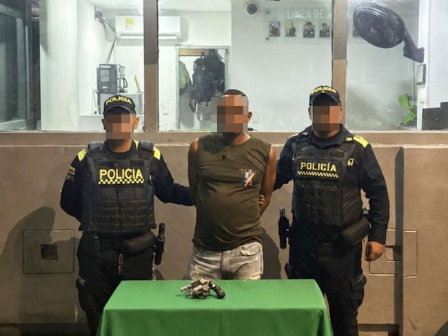 Capturados ‘El Junior’ y ‘El Antony’ con un revólver y municiones