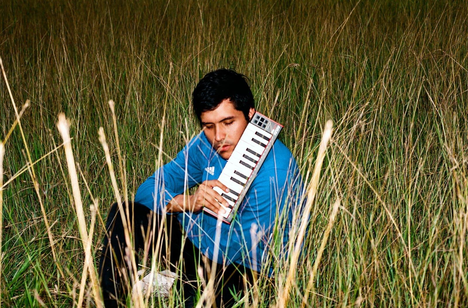 El artista caleño Juan Sebastián González, creador del proyecto musica Ciudada Plutón / Foto Ciudada Plutón