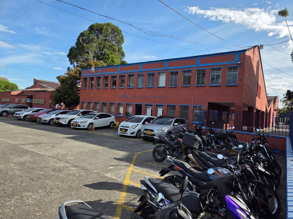 Colegio INEM de Armenia no se acaba se transforma, secretario de educación anuncio mesas de trabajo